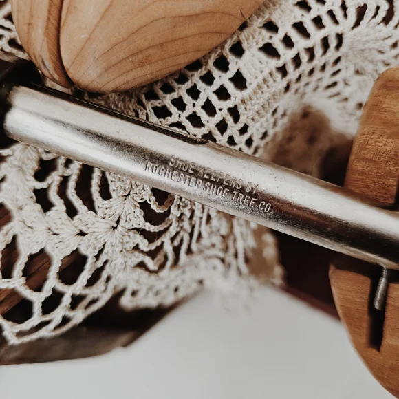 Vintage Wooden Shoe Trees - Picture 3 of 5